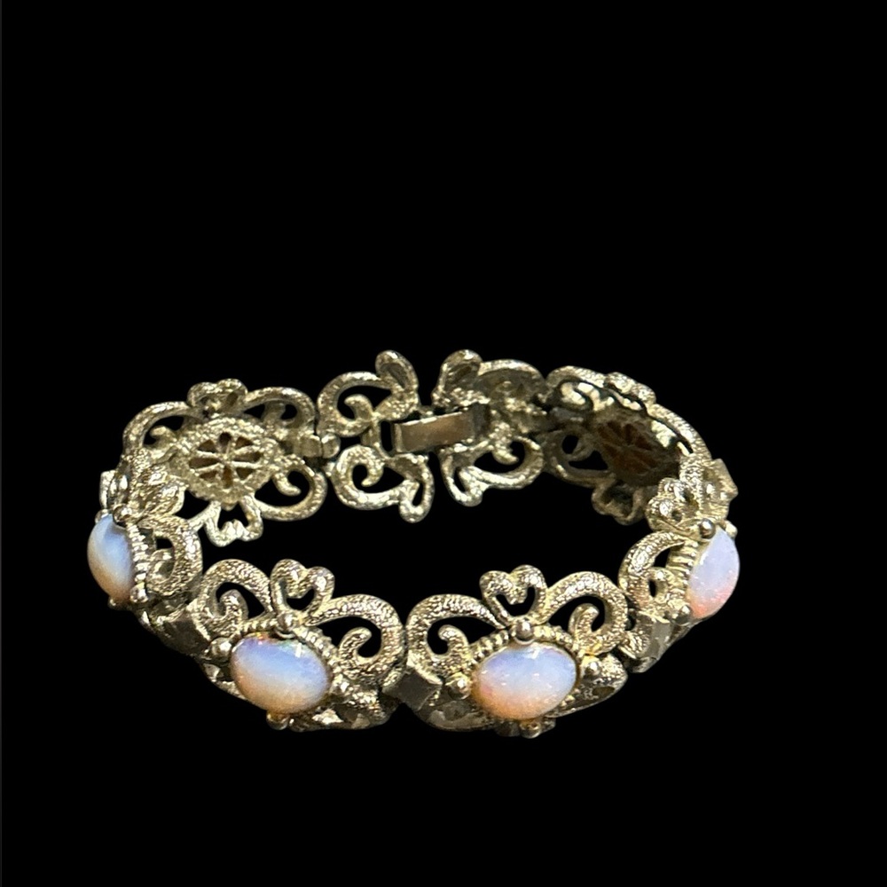Vintage silver tone fancy glass beads bracelet